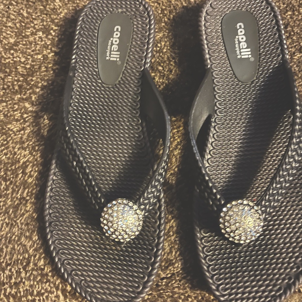 Capelli of New York Silver Rhinestone Knot Sandals dark grey color